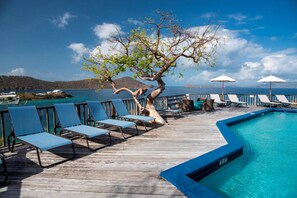 Outdoor pool - Mermaid Escape~Romantic Getaway Newly Renovated with Luxurious & Stunning Views (St Thomas)