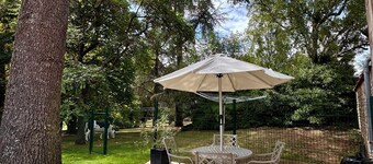 Quaint Gatehouse in Niort - Close To Town Center