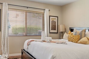 House, Multiple Beds, Patio, Garden View (Beck's Place) | 3 bedrooms, individually decorated, individually furnished, bed sheets - Beck's Place (Scottsdale)