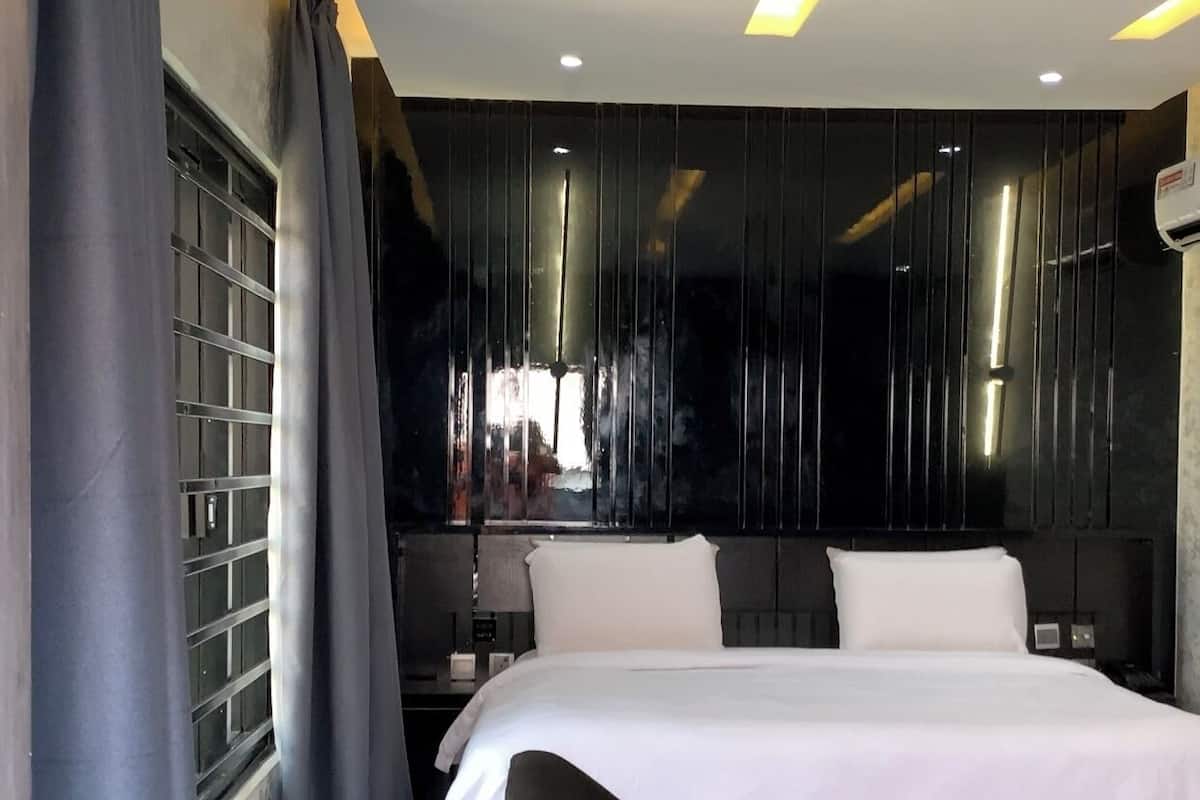 Family Apartment, Balcony