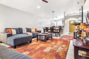 House, Multiple Beds, Kitchen, Garden View (Cabana in Little Havana) | Living area | 42-inch flat-screen TV with digital channels - Cabana in Little Havana (Tampa)