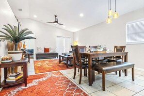 House, Multiple Beds, Kitchen, Garden View (Cabana in Little Havana) | Interior
