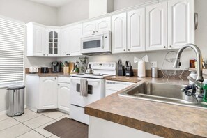 House, Multiple Beds, Kitchen, Garden View (Cabana in Little Havana) | Private kitchen | Coffee/tea maker - Cabana in Little Havana (Tampa)