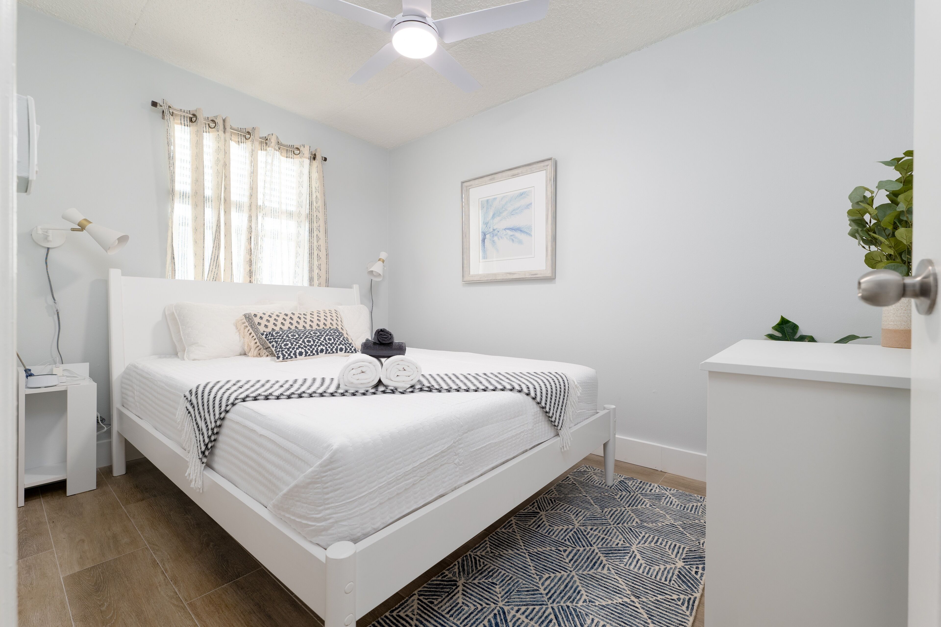 1 chambre, fer et planche à repasser, Wi-Fi gratuit, draps fournis