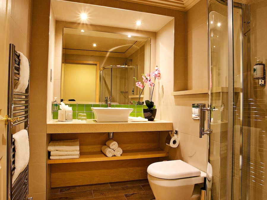 Classic Double Room | Bathroom