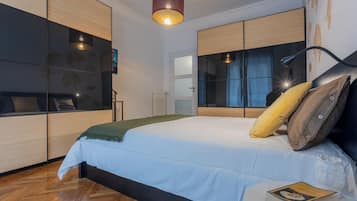 Căn hộ, ban công | 1 phòng ngủ, bàn ủi/dụng cụ ủi quần áo