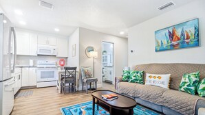 Unclassified image, 2 of 40, button - Deja Blue Garden House (Tampa)