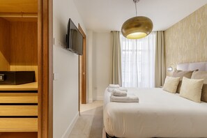 2 chambres, fer et planche à repasser, accès au Wi-Fi (inclus)