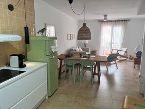 Fridge, microwave, stovetop, dishwasher - Bambúcarboneras (Carboneras)