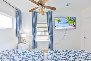 4 bedrooms, desk, iron/ironing board, travel cot