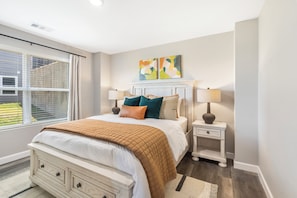 Condo, Multiple Beds, Balcony, Mountain View (Earl Grey Escape) | 3 bedrooms, individually decorated, individually furnished, bed sheets - Earl Grey Escape (Branson)