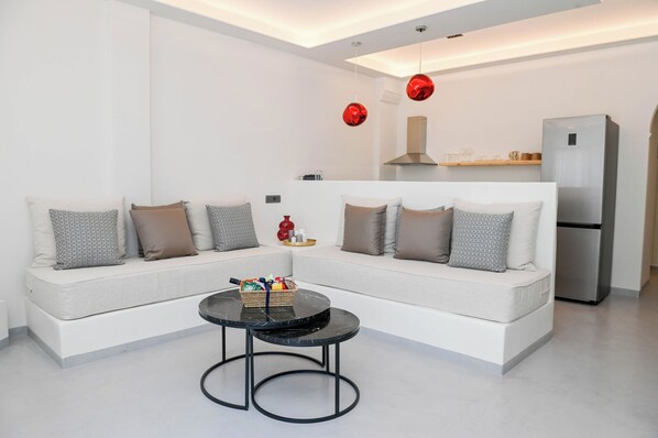 Smart-TV, Kamin, Bücher