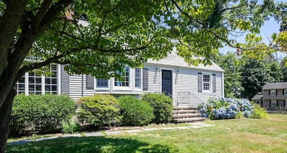Norwalk/Westport Border, Near Beach, w/Fire Pit, 60 Min to NYC