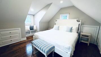 4 chambres, fer et planche à repasser, Wi-Fi gratuit, draps fournis