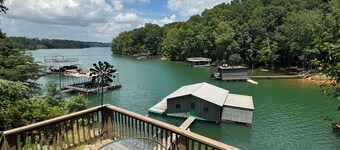 LAKE HOUSE ON LANIER WITH BREATHTAKING VIEWS