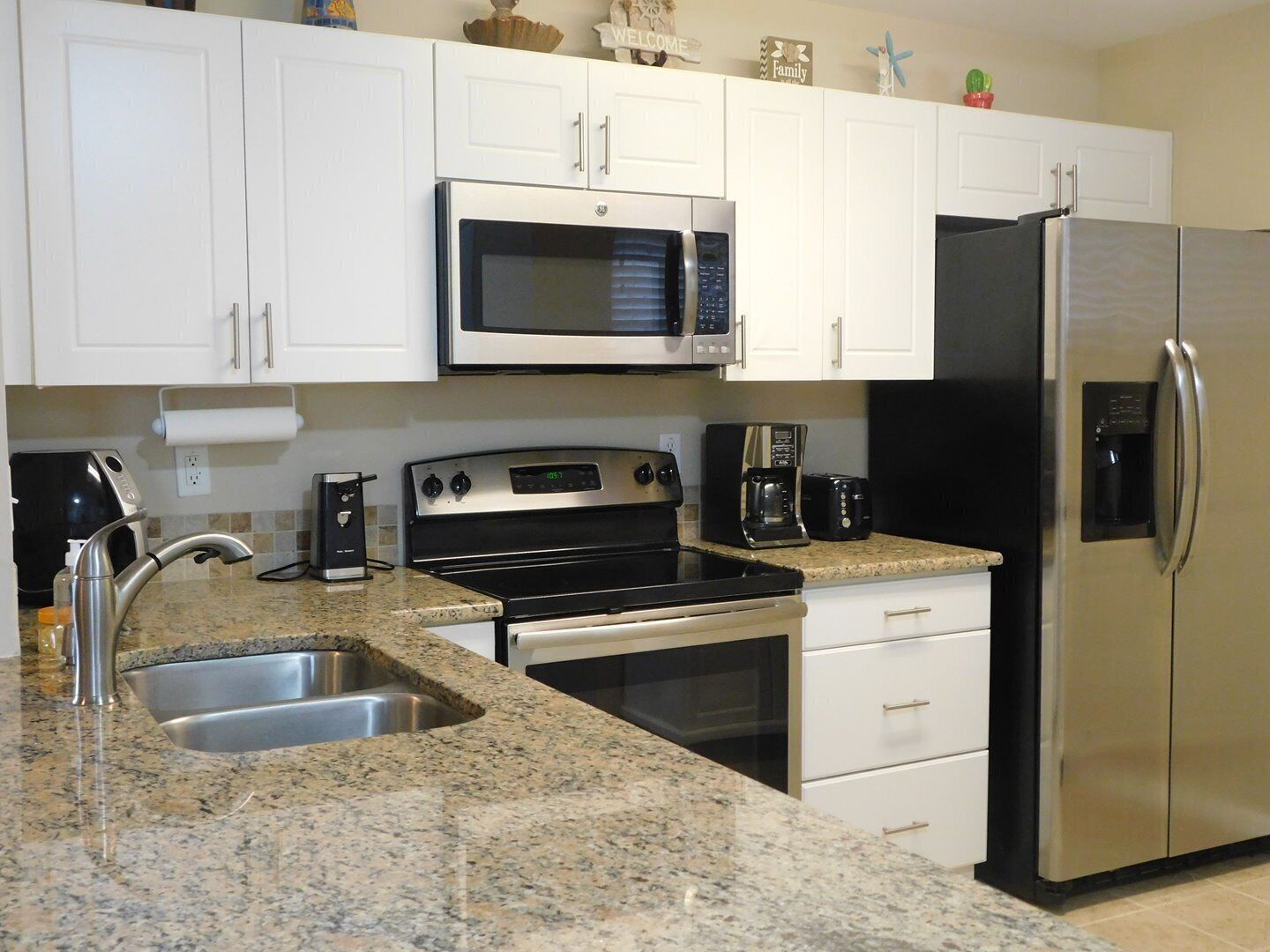 Oven, stovetop, ice maker