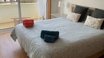 2 bedrooms, iron/ironing board, travel crib, free WiFi