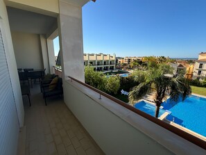 Property grounds - Magnificent New Apartment - Sea View - Residential Area (Quarteira)