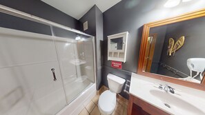Shower, hair dryer, towels - Skier's Studio in Allegheny Springs with pool! by RedAwning (Snowshoe)