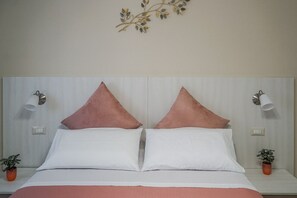 1 غرفة نوم ومكتب وواي فاي وملاءات أسرّة