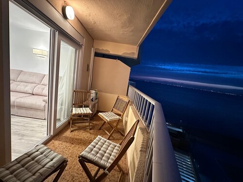 Cozy 2-bedroom apartment with AC and WiFi in delightful La Manga del Mar Menor