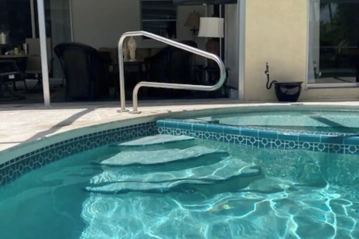 Photo 15 of Beautiful Naples home, walk to private beach!