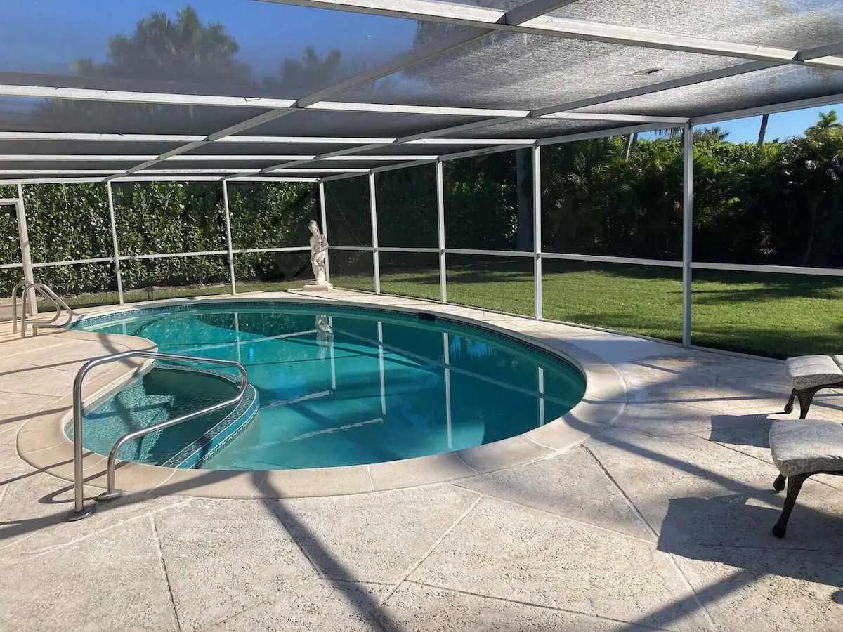 Photo 14 of Beautiful Naples home, walk to private beach!