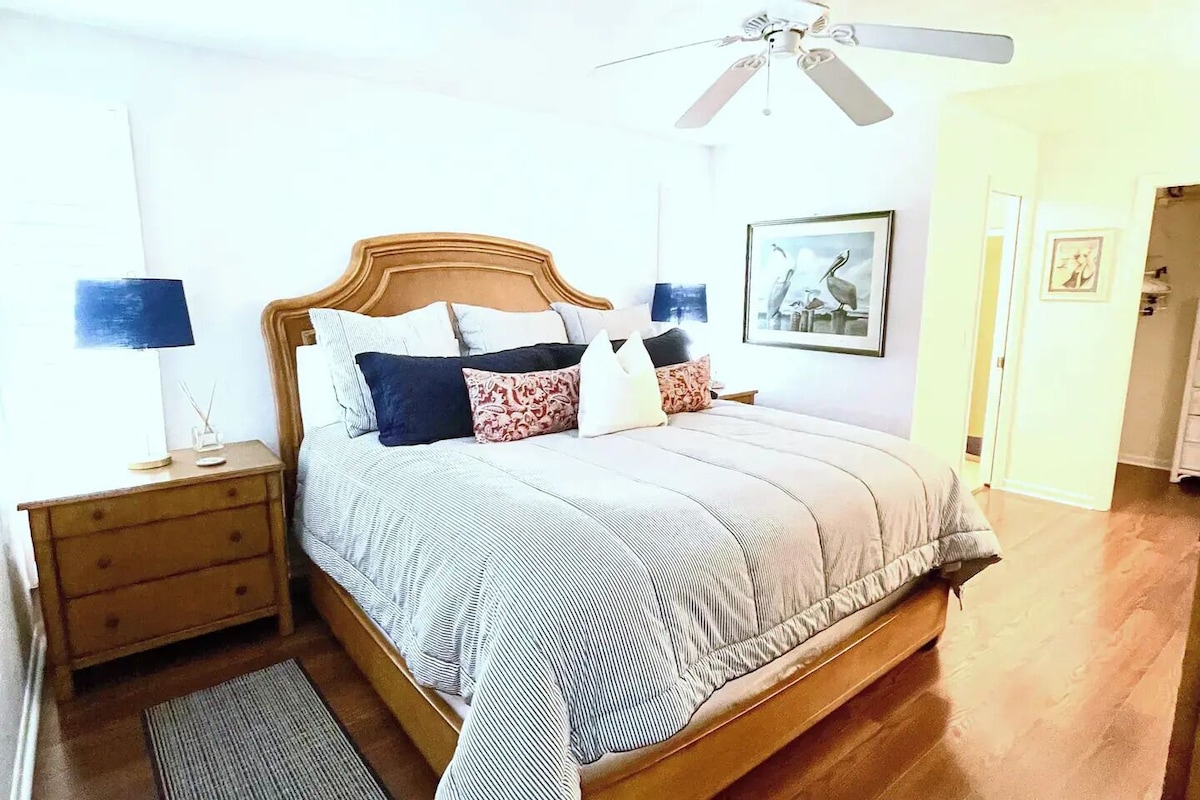Photo 10 of Beautiful Naples home, walk to private beach!