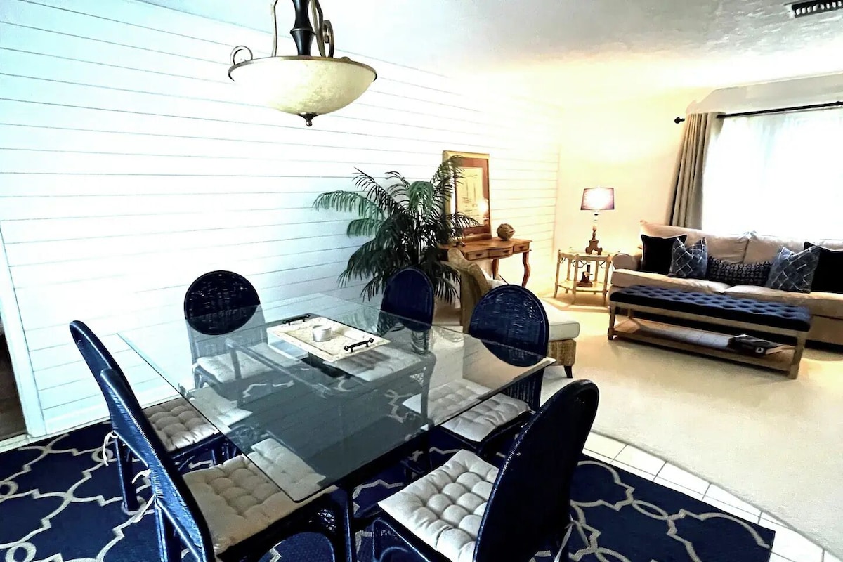 Photo 7 of Beautiful Naples home, walk to private beach!
