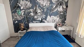 2 habitaciones, tabla de planchar con plancha, wifi y ropa de cama