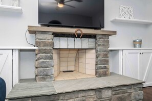 Ferienhaus, Mehrere Betten, Terrasse, Gartenblick (Hunley Haven Retreat) | Innenbereich