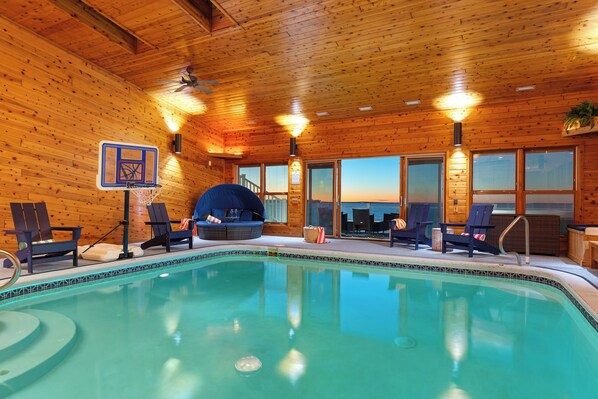 Piscina interna, piscina aquecida