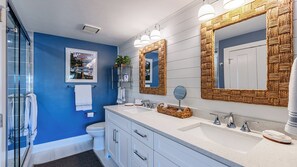 Unclassified image, 3 of 33, button - Spectacular 4 bedroom home in the Tigertail area close to beach access. (Marco Island)