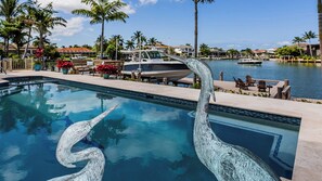 Imagen sin descripción, 2 de 33, botón