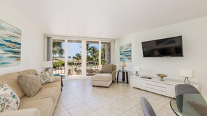 TV - Escape to paradise at our beachfront condo at the Gulfview. (Marco Island)