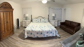 3 bedrooms, iron/ironing board, travel cot, free WiFi