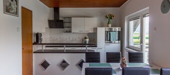 Varpolje Two Bedroom Apt. with BBQ picnic spot