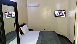 Shared Dormitory, 1 Bedroom, Balcony, Garden View | Room amenity - Room-economy Double Bed in Royal Blue Gu (Lomé)