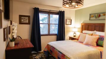2 habitaciones, escritorio, tabla de planchar con plancha y wifi gratis