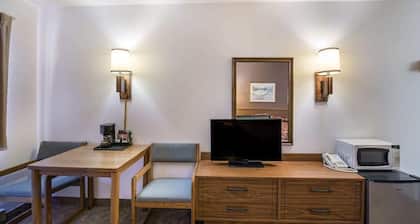 Actual Drving 30 miles from MEDORA ,Nearby World Class Brewery Near NDMT border