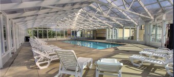 On Mountain Time Condo w/ Hot Tub, 2 Pools, Balcony & Mountain Views