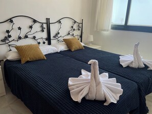 2 bedrooms, iron/ironing board, WiFi, bed sheets