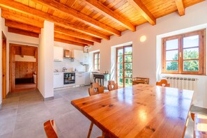 House, Patio, Garden View | Living area