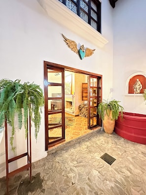 Interior - Casa Balam, a relaxing home with stunning volcanic views near Antigua (Ciudad Vieja)
