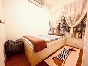 2 Schlafzimmer, Schreibtisch, Bügeleisen/Bügelbrett, WLAN