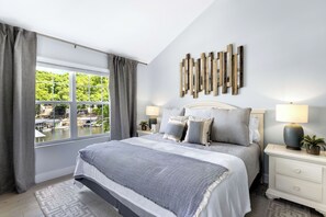 Ferienhaus, Terrasse (Lakeside Lux) | 5 Schlafzimmer, individuell dekoriert, individuell eingerichtet