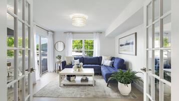 Rumah, patio (Lakeside Lux) | Area keluarga