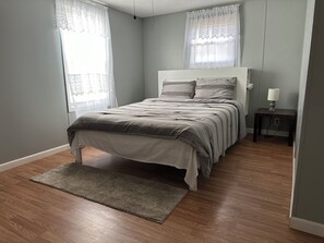 4 bedrooms, free WiFi, bed sheets