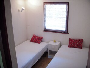 2 chambres, draps fournis