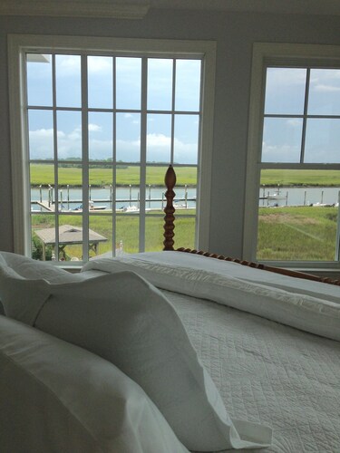 Marina cottage with unbelievable views on Fripp Island. 